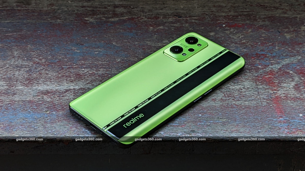 Read more about the article Ulasan Realme GT Neo 2: Performa Gaming Hebat dengan Harga yang Tepat