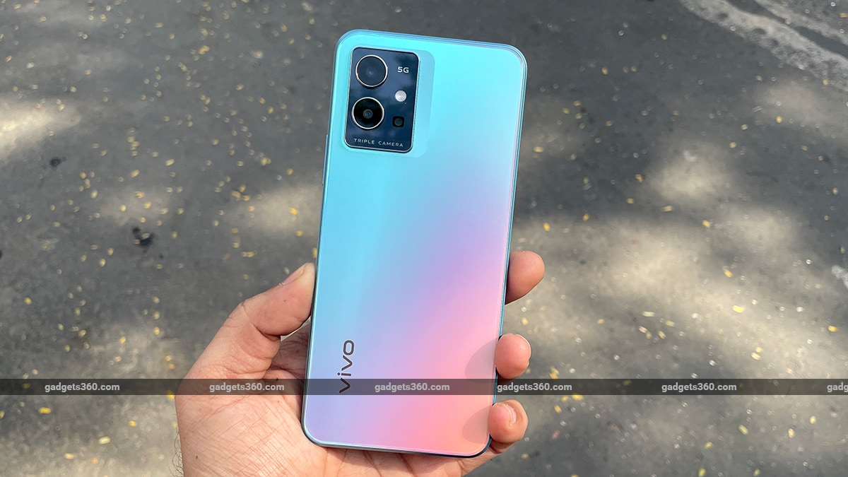 Read more about the article Kesan Pertama Vivo T1 5G: Akankah Benar-Benar Menarik untuk Gen Z?