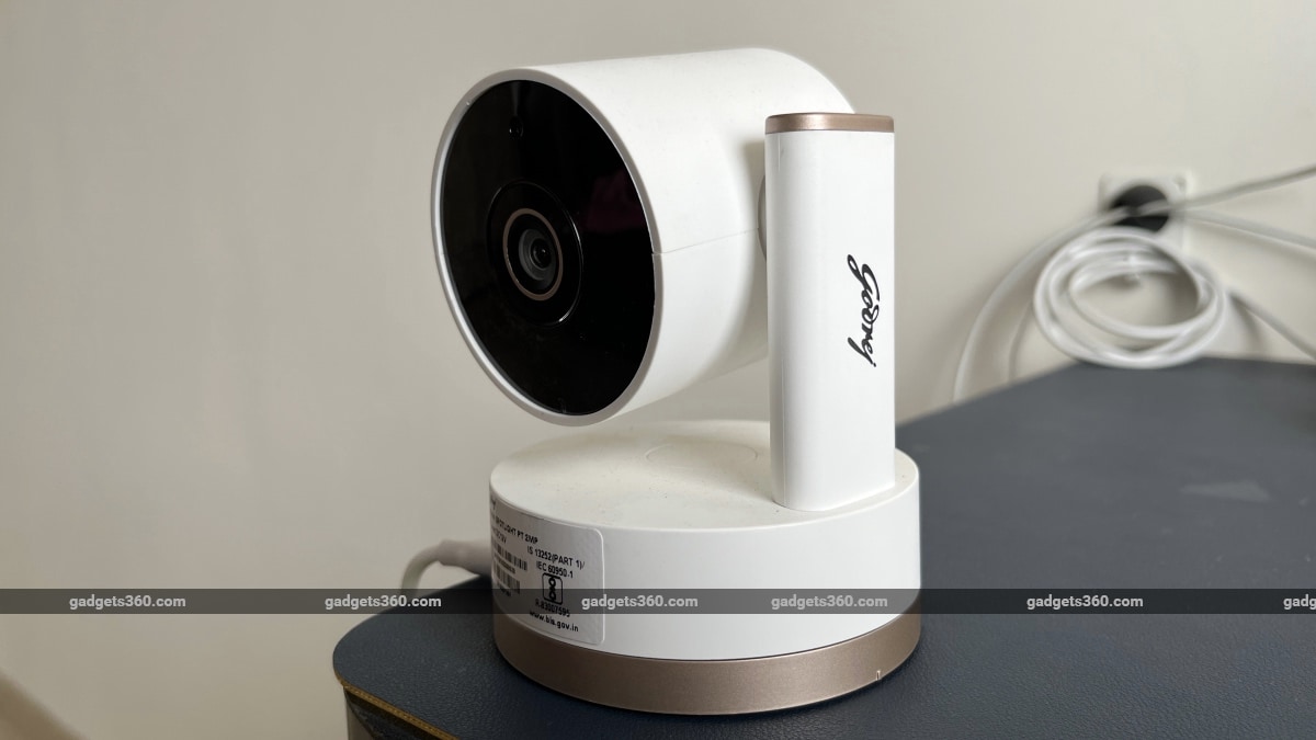 Read more about the article Godrej Spotlight Pan-Tilt Home Security Camera Review: Lihatlah Sekeliling