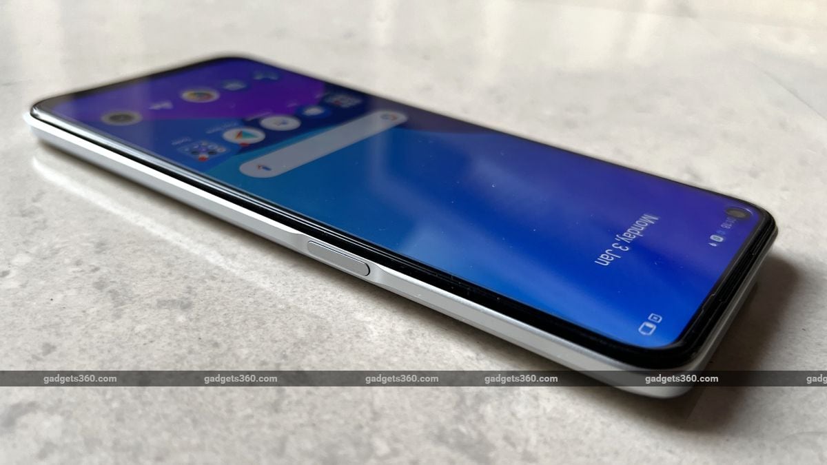 Read more about the article Kesan Pertama Realme 9 5G: Ponsel Murah untuk 2022