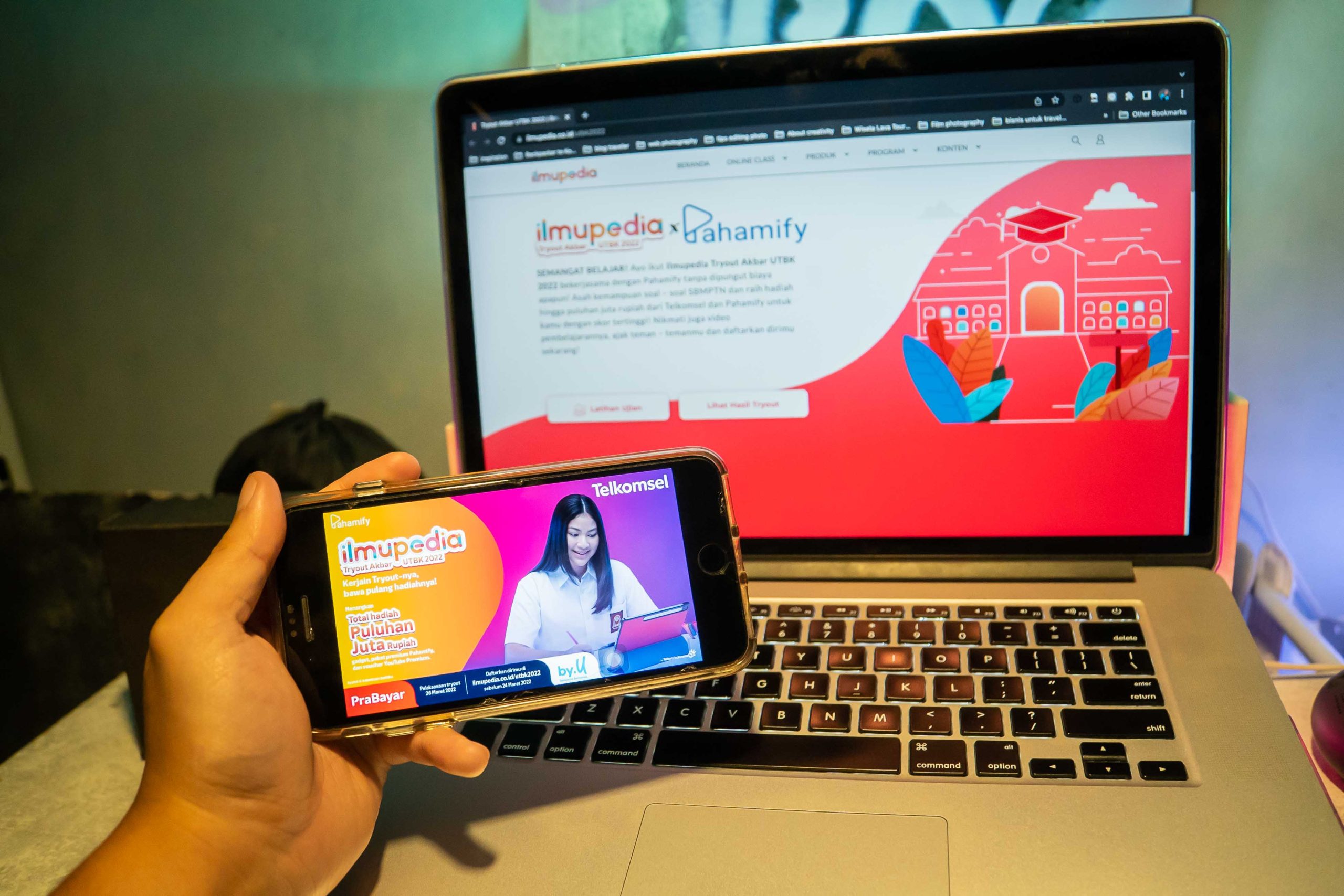 Read more about the article Telkomsel dan Pahamify Selenggarakan Ilmupedia Tryout Akbar UTBK 2022, Buka Peluang Sukses Tembus SBMPTN Bagi Pelajar