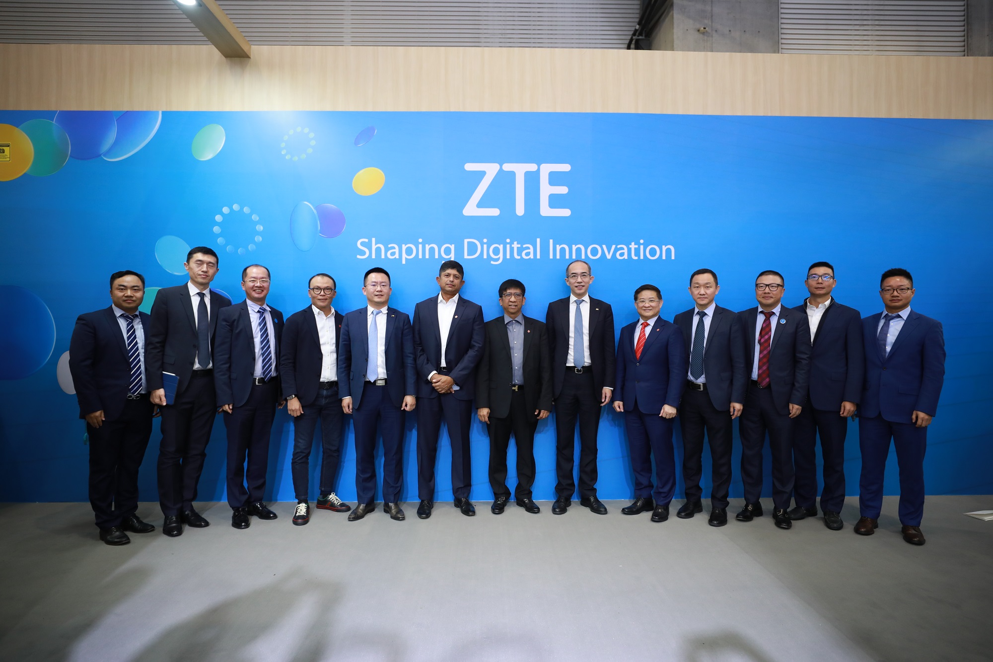 Read more about the article Telkomsel dan ZTE Berkolaborasi Dalam Uji Coba Pemanfaatan Jaringan 5G Guna Memenuhi Kebutuhan Konektivitas Digital di Kawasan Maritim Indonesia