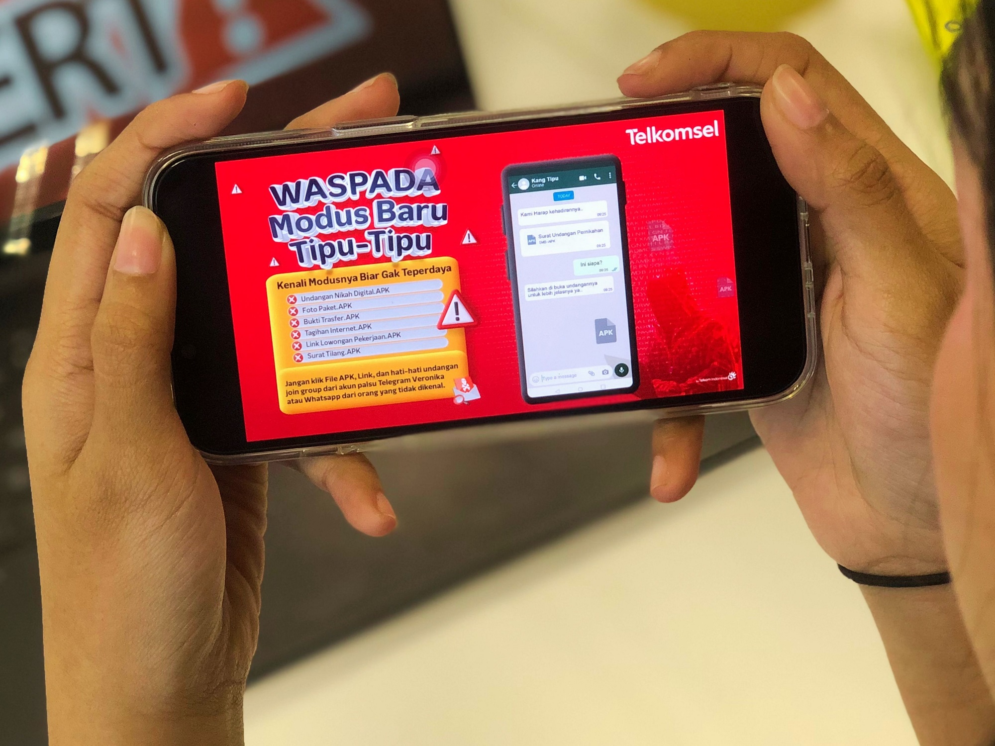 Read more about the article Akses Data Pribadi Rawan Dicuri, Telkomsel Imbau Pelanggan Waspada Kejahatan dengan Modus Permintaan Unduh File .APK Fiktif